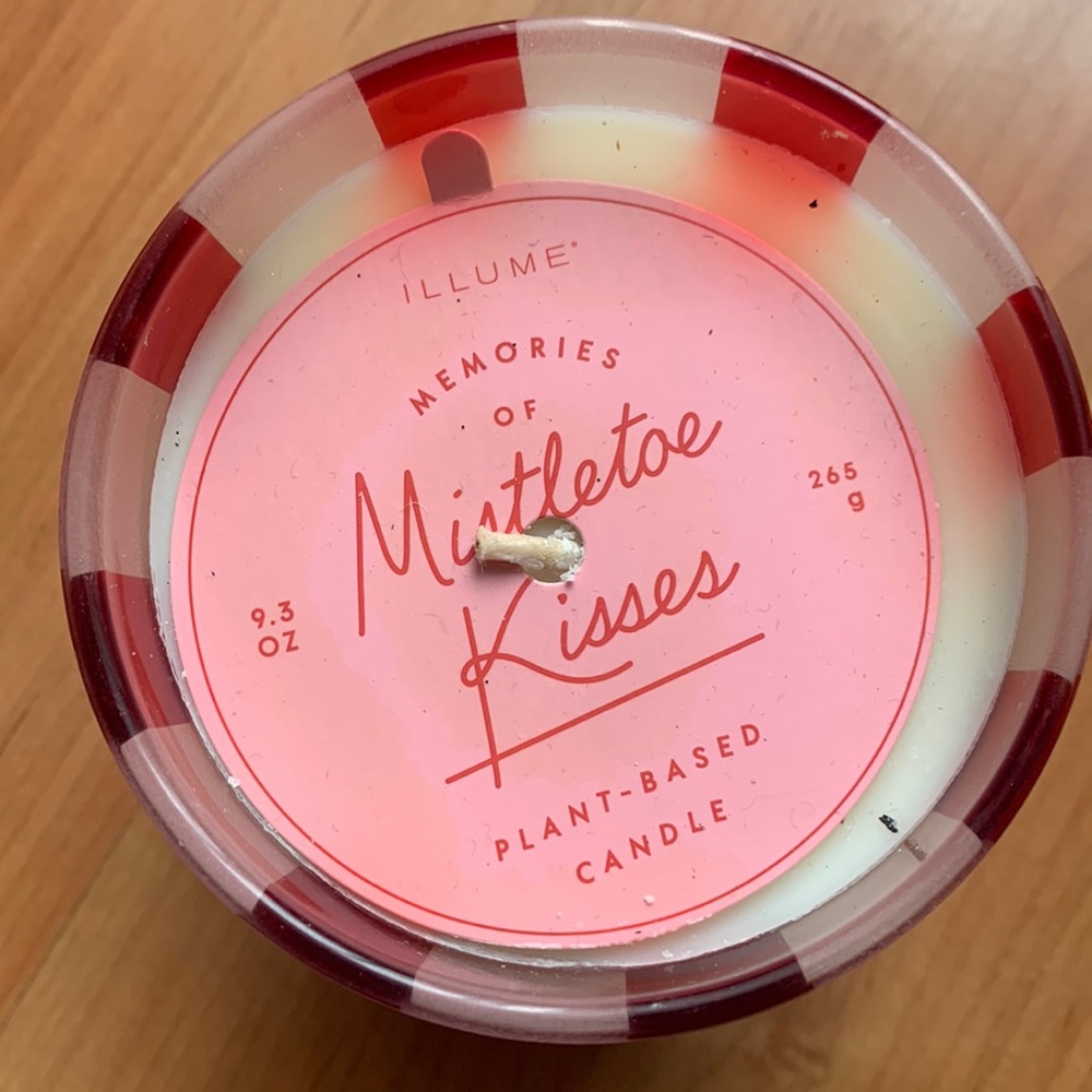 Illume Memories of Mistletoe